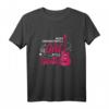 Unterschätze nie ein Mädchen mit einer Gitarre T-Shirt – Perfektes Geschenk für Gitarristinnen, Musikerinnen und Bandmitglieder