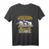 Unterschätze niemals ein Mädchen mit einer Gitarre T-Shirt – Perfektes Geschenk für Gitarristinnen zu Weihnachten & Geburtstag
