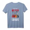Gitarre T-Shirt 'You Can Never Have Too Many Guitars' – Perfektes Geschenk für Gitarristen, Bassisten & Musikliebhaber