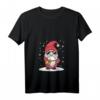 Damen Weihnachtswichtel T-Shirt mit Ukulele – Skandinavischer Zwerg für Musiker, Gitarristen & Musikliebhaber, perfektes Weihnachtsoutfit