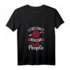 Häkeln Damen T-Shirt mit Spruch 'I Crochet So I Don't Kill People' - Lustiges Mode-Design für Häkel-Enthusiastinnen
