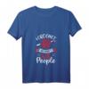 Häkeln Damen T-Shirt mit Spruch 'I Crochet So I Don't Kill People' - Lustiges Mode-Design für Häkel-Enthusiastinnen
