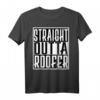 Straight Outta Dachdecker Handwerk Zunftzeichen T-Shirt – Stylische Bekleidung & Geschenkidee für Dachdecker, Meister & Gesellen