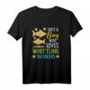 Just A Boy Who Loves Whittling Holzschnitzerei Hobby Geschenk Kinder T-Shirt – Perfekt für junge Schnitzkünstler und kreative Kinder