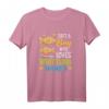 Just A Boy Who Loves Whittling Holzschnitzerei Hobby Geschenk Kinder T-Shirt – Perfekt für junge Schnitzkünstler und kreative Kinder