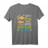 Just A Boy Who Loves Whittling Holzschnitzerei Hobby Geschenk Kinder T-Shirt – Perfekt für junge Schnitzkünstler und kreative Kinder