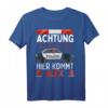 Personalisierter Spruch: Achtung Hier kommt Alex - Polizeiauto T-Shirt mit Namen für Kinder & Männer, lustiges Geschenkidee