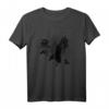 Fly High Krähe T-Shirt mit japanischen Schriftzeichen – Klassisch geschnitten, hochwertiges Vogelmotiv für Trendsetter