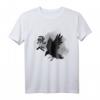 Fly High Krähe T-Shirt mit japanischen Schriftzeichen – Klassisch geschnitten, hochwertiges Vogelmotiv für Trendsetter