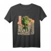 Japanischer Kaiju Lauch Porree Brokkoli Anime T-Shirt – Klassisch geschnitten, doppelt genähter Saum, perfekt für Anime- und Kaiju-Fans