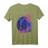 Space Cat T-Shirt im Retro Vaporwave Stil mit japanischen Schriftzeichen – Trendiges Design mit Weltraumkatze für Mode und Streetwear
