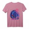 Space Cat T-Shirt im Retro Vaporwave Stil mit japanischen Schriftzeichen – Trendiges Design mit Weltraumkatze für Mode und Streetwear