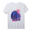 Space Cat T-Shirt im Retro Vaporwave Stil mit japanischen Schriftzeichen – Trendiges Design mit Weltraumkatze für Mode und Streetwear