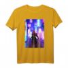 Futuristischer Samurai auf den Straßen von Tokio Japan T-Shirt – Retro, Vaporwave & Synthwave Style für Anime- und Cyberpunk-Fans