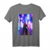 Futuristischer Samurai auf den Straßen von Tokio Japan T-Shirt – Retro, Vaporwave & Synthwave Style für Anime- und Cyberpunk-Fans