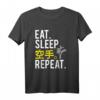 Eat Sleep Karate Repeat T-Shirt mit Japanischem Kanji – Lustiges Martial Arts Shirt für Karate-Fans und Japan-Liebhaber