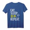 Eat Sleep Karate Repeat T-Shirt mit Japanischem Kanji – Lustiges Martial Arts Shirt für Karate-Fans und Japan-Liebhaber