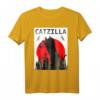 Catzilla im Sonnenuntergang Used-Look T-Shirt – Lustiges Horror-Design, Halloween-Kostüm & Geschenk für Katzenliebhaber und Horror-Fans