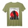 Catzilla im Sonnenuntergang Used-Look T-Shirt – Lustiges Horror-Design, Halloween-Kostüm & Geschenk für Katzenliebhaber und Horror-Fans