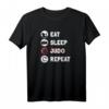 Judo Eat Sleep Judo Repeat T-Shirt - Lustiges Kampfsport Shirt für Judoka, Judolehrer und Judo-Liebhaber