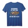 Irgendwas Ist Hier Faul Faultier Büro Faulenzer Morgenmuffel T-Shirt - Lustiges Statement für Arbeit, Baustelle & Bürohumor