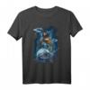 Aquaman Movie T-Shirt – Swimming with Sharks, Offiziell lizenziert, für Erwachsene, Kinder & Damen