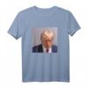 Präsident Donald Trump Mugshot T-Shirt – Humorvolles Fan-Shirt mit Mugshot Foto, klassisch geschnitten
