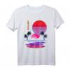 Synthwave Kunst-inspiriertes WatFlamingo T-Shirt im 80er Retro-Stil mit Glitch Art, Sonne und Palmen - Perfekt für Vaporwave und Outrun Fans