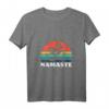 Damen Om Namaste Retro Meditation Workout Yoga T-Shirt mit V-Ausschnitt – Perfektes Geschenk für Yoga-Liebhaber, Lehrer & Achtsamkeits-Enthusiasten