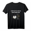 I'm not lazy I'm just on power saving mode - Lustiges Pinguin Zitat T-Shirt für Tierliebhaber & Humorfreunde