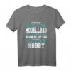 Lustiges Modellbau T-Shirt mit Spruch - Geschenkidee für Modellbauer, Eisenbahn- und Modellflug-Enthusiasten, perfekt für Hobby und Rente