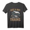 Just A Boy Who Looks Trains - Lustiges Lokomotive T-Shirt für Jungen, Modellbahn- und Eisenbahn-Fans, perfektes Geschenk zu Geburtstag & Weihnachten
