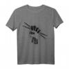 DRUMMER Drum Sticks Musik T-Shirt für Musiker, Schlagzeuger & Bandmitglieder – Perfektes Geschenk für Geburtstage, Weihnachten & mehr