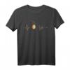 Schlagzeug T-Shirt Herzschlag Drummer Geschenk - Perfekt für Musiker, Schlagzeuger & Musikliebhaber zu Weihnachten, Geburtstag & Halloween