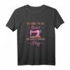 Ich hänge an der Nadel und brauche d. Stoff - Witziges Näh T-Shirt für Näherinnen, Strickerinnen und Schneiderinnen als Geschenk