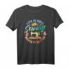 Lustiges Näherinnen T-Shirt mit Nähmaschine - Geschenk für Näher, Näherinnen und Nähbegeisterte