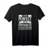 Ich bin nicht perfekt, aber Portugiesisch so nah genug T-Shirt – Stolzes Portugal Geschenk für Geburtstage, Feiertage & mehr