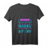 Damen Ich hänge an der Nadel - Lustiges Nähen T-Shirt mit V-Ausschnitt, perfektes Geschenk für Näherinnen, Schneiderinnen & Strickerinnen