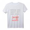 Lustiges Näh T-Shirt mit Häkel Motiv - Perfektes Geschenk für Näherinnen, Häkelliebhaber & Schneiderinnen