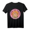 Freedom Life Damen T-Shirt mit erhobenen Händen für Frauenrechte, Gleichberechtigung und kulturelle Identität – Retro Design
