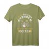 Auf Einen Ständer Gehört Ein Ordentliches Becken Schlagzeug T-Shirt - Lustiges Musiker Shirt für Drummer, Band & Konzert