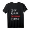Schlagzeug T-Shirt für Musiker, Drummer & Musikliebhaber – Perfektes Geschenk für Weihnachten, Geburtstag & Halloween