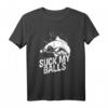 Suck my Balls Karpfenangler T-Shirt – Lustiges Angelshirt für Karpfenliebhaber, ideal als Geschenk zum Vatertag, Geburtstag oder Angelverein