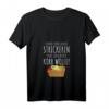 Damen T-Shirt mit Strickmuster und Spruch – Perfekt für Strickfans, Oma, Mama & Tanten mit V-Ausschnitt