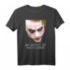 Batman Dark Knight Joker Stranger T-Shirt – Offiziell lizenziertes Superhelden T-Shirt für Batman Fans
