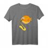 Süßes Kugelfisch Spielt Saxophon Design T-Shirt – Lustiges Meeresmotiv für Tier- und Musikfans