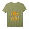 Damen Trick or Treat Halloween T-Shirt mit V-Ausschnitt – Lustiges Motiv mit Kürbis, Spinnennetz & Süßigkeiten für Partys & Geschenke