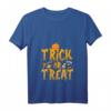 Damen Trick or Treat Halloween T-Shirt mit V-Ausschnitt – Lustiges Motiv mit Kürbis, Spinnennetz & Süßigkeiten für Partys & Geschenke