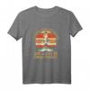 Humorvolles Yoga T-Shirt - Peace, Love, Light & A Little Go F Yourself im Vintage Retro Stil als Geschenk für Yogis und Spirituelle